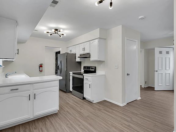 3rd image of 1401 Delaware Ave