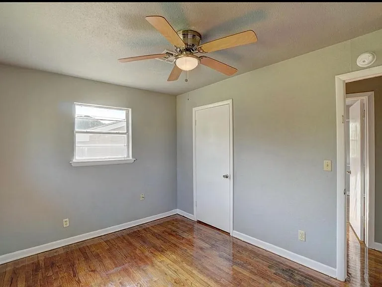 5325 NW Euclid Ave — Photo 17