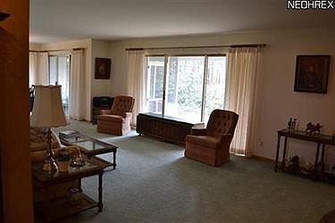 4th image of 8568 Deer Creek Ln NE