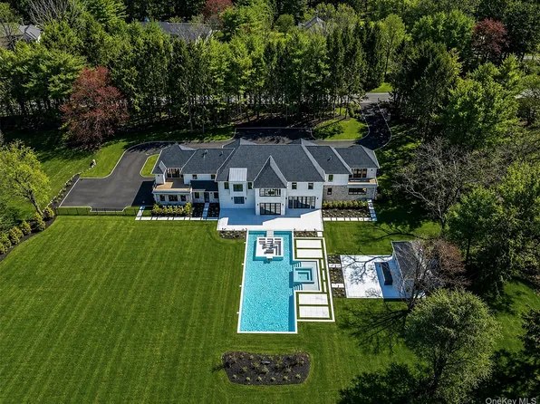 30 Evans Drive, Brookville, NY 11545