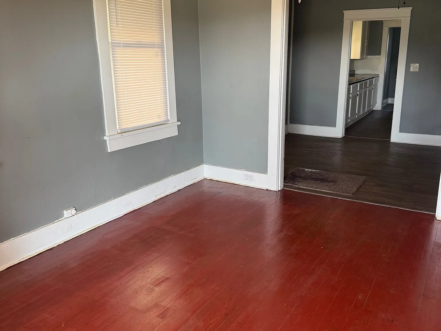 2 bed, 972 sqft, $1,100 — Photo 3