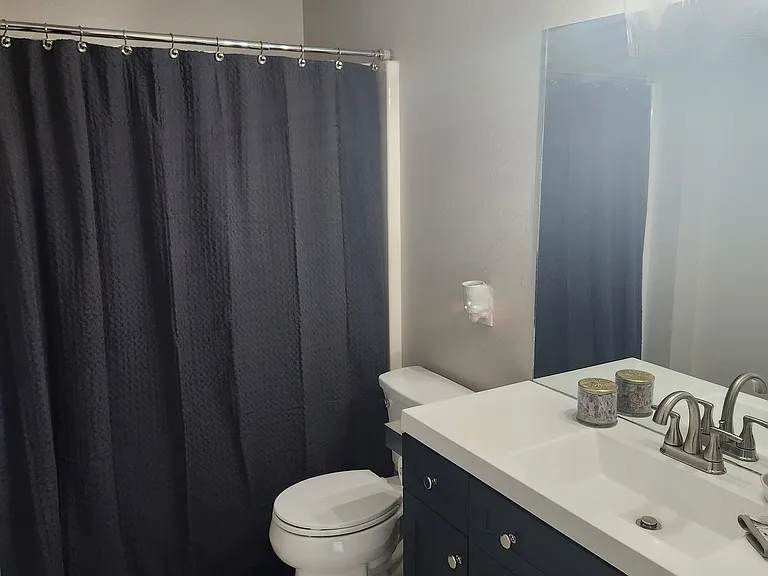 239 James St — Photo 13