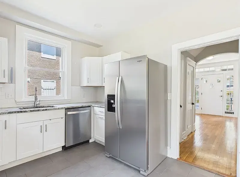 3 bed, 2.5 bath, 1594 sqft, $2,520 — Photo 1