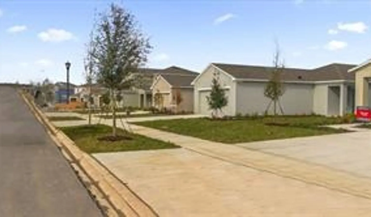 3 bed, 2.0 bath, 1455 sqft, $2,100 — Photo 2