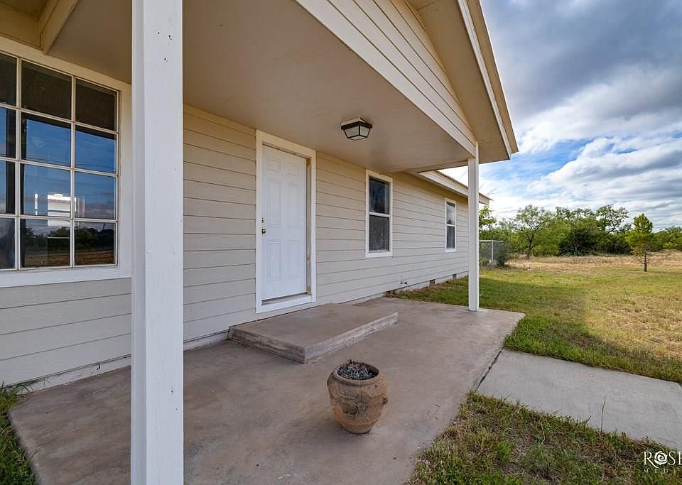 1st image of 11954 Lagoon Ln