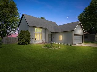 155 Abbeywood Cir, Streamwood, IL