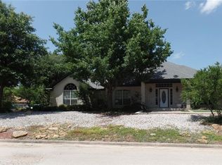 1805 Bucklew St, Sanger, TX 76266