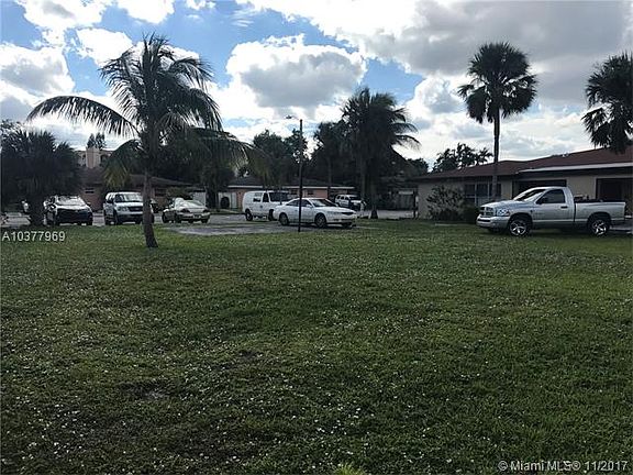 5th image of 5627 NW 27th Ct
