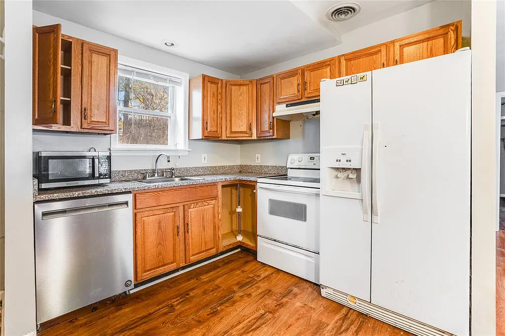 2 bed, 1120 sqft, $2,450 — Photo 1