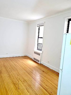3rd image of 195 Underhill Ave #1C