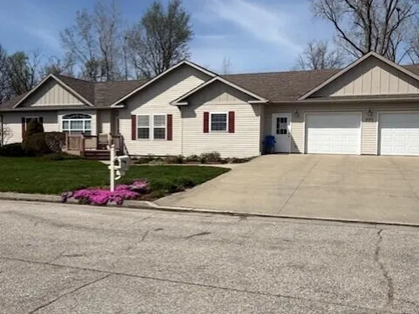 603 Parkview Ln, Radcliffe, IA 50230