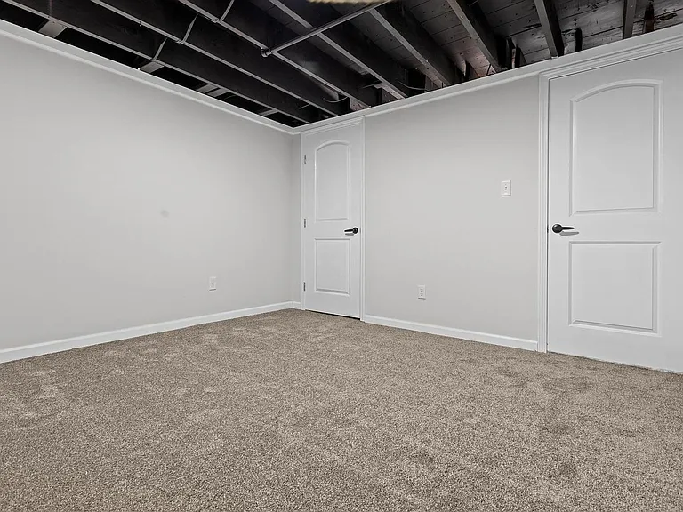 8015 Canton Ave — Photo 13
