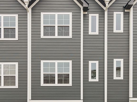 2nd image of 700 N Dupont Ave #203
