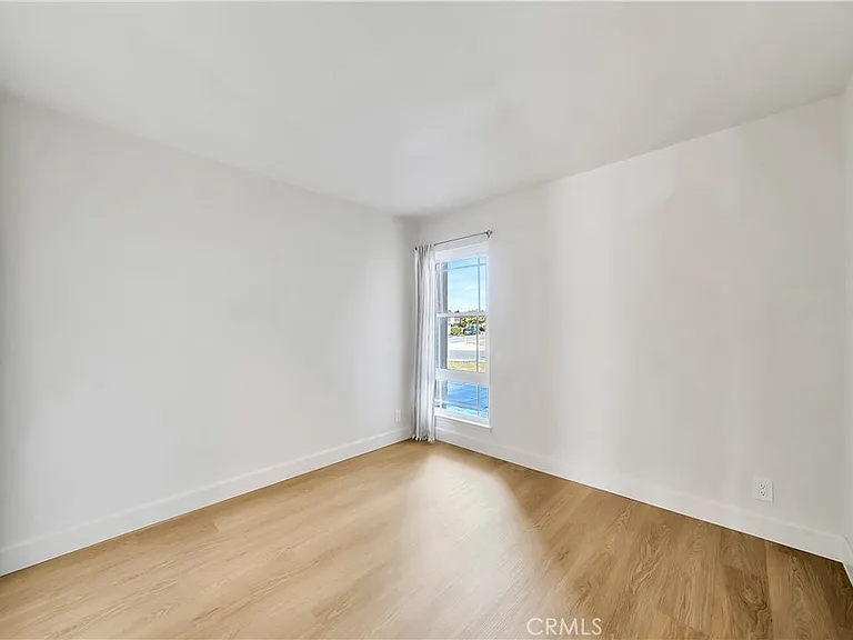 3482 Almond St — Photo 24