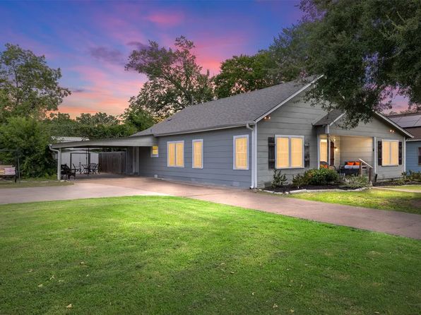 1140 E William J Bryan Pkwy