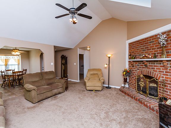 2nd image of 6723 Bryanbell Dr
