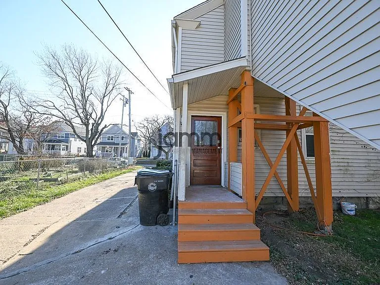 6616 Wakefield Ave — Photo 10
