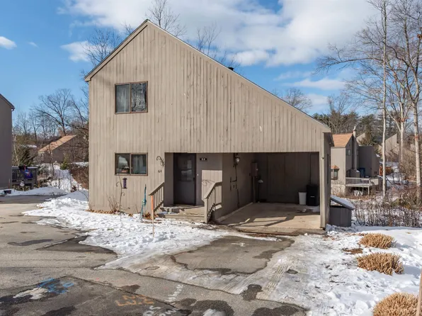 111 Coburn Woods Avenue #64, Nashua, NH 03063