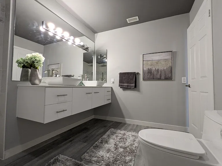 105 Half Moon Cir #F2 — Photo 9