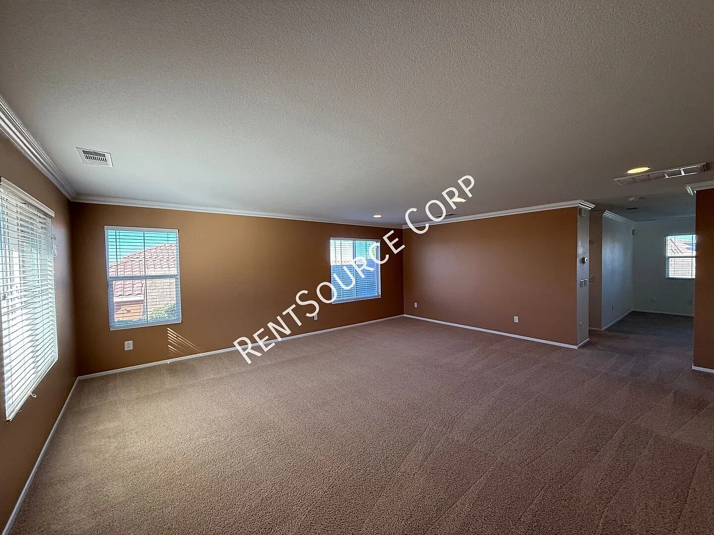 3 Bedrooms/2.5 Bathrooms Two Story Home for Rent in West Palmdale in Antelope Valley — Photo 3