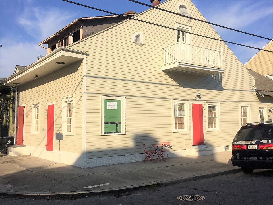 1st image of 803 Spain St
