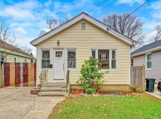 522 Wadleigh Ave, West Hempstead, NY 11552