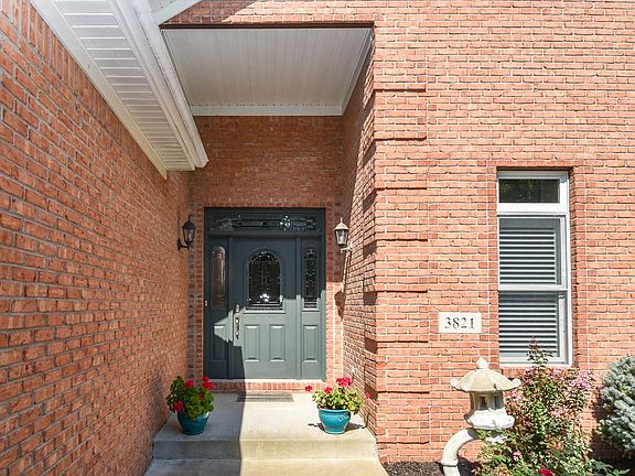2nd image of 3821 E Regents Cir