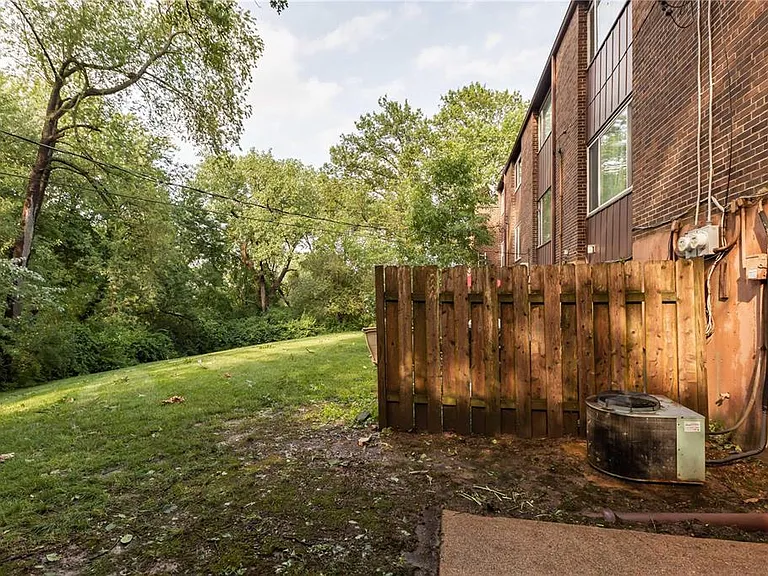 17 Tower Hill Ct — Photo 22