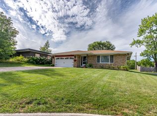 208 Hartway Ct, Montgomery, IL 60538