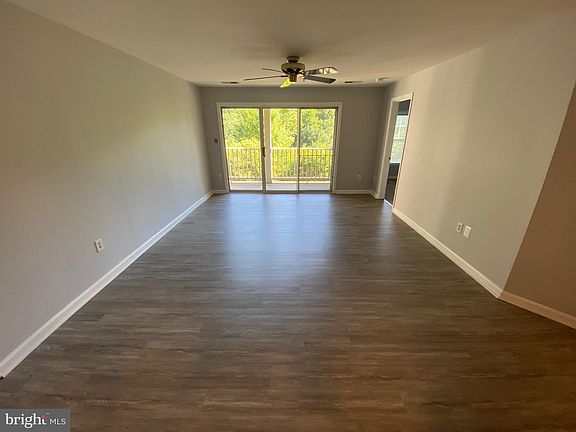 4th image of 15301 Diamond Cove Ter APT F