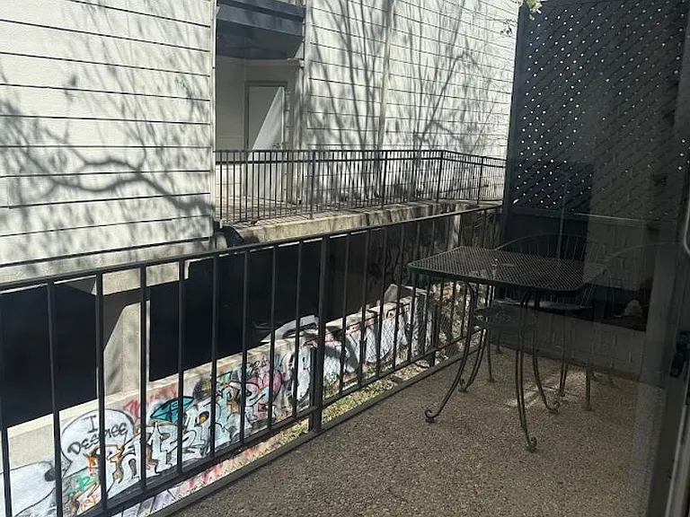 2704 San Pedro St #14 — Photo 6