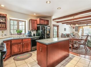 7 Shepards Ldg, Woodstock, CT 06281