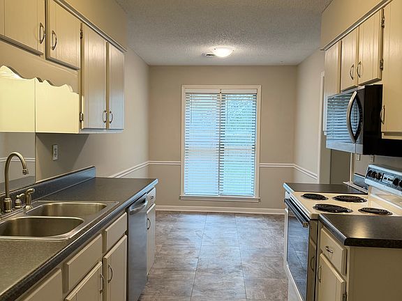5th image of 355 Ashana Dr