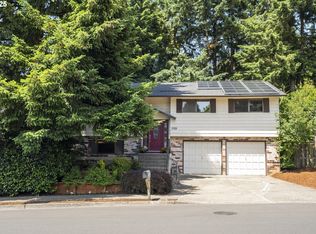 3725 NW 1st St, Gresham, OR 97030