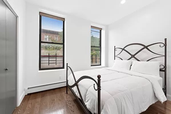 1st image of 44-45 21st St #2R