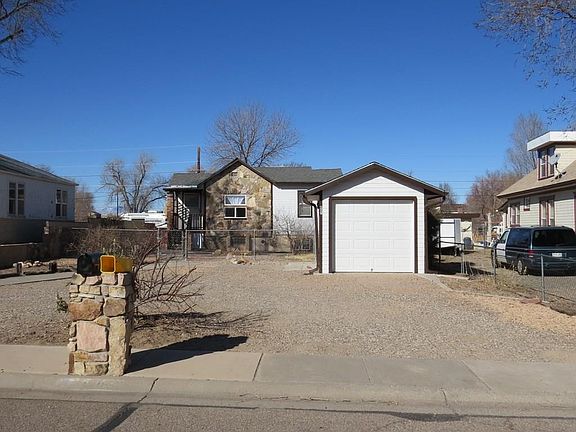 2nd image of 607 Ardath Ln