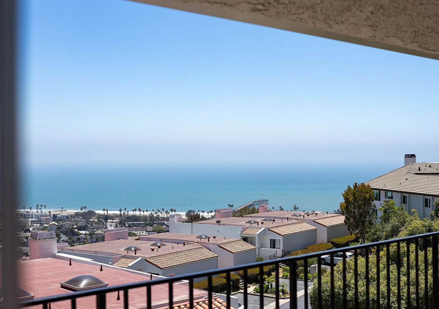 2 Bedroom + 2.5 Bathroom Condo | Seaview Hills | Ventura | Unfurnished — Photo 4
