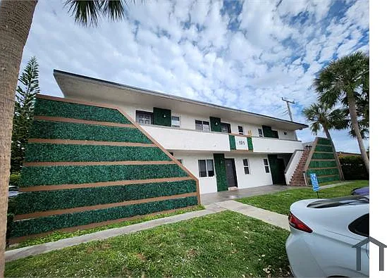 191 SW 15th St #202 — Photo 9