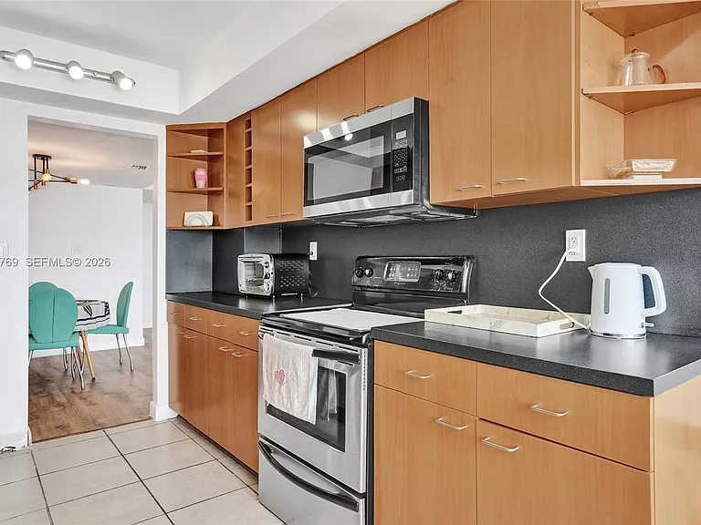 18021 Biscayne Blvd #1804 — Photo 10