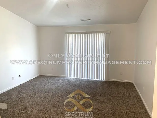 1563 Westbury Way #I — Photo 6