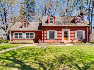 1814 Phalen Pl, Saint Paul, MN 55109