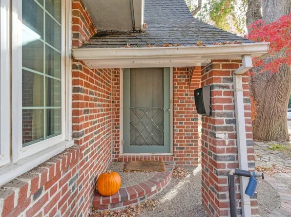 1025 3rd Ave, Sacramento, CA 95818