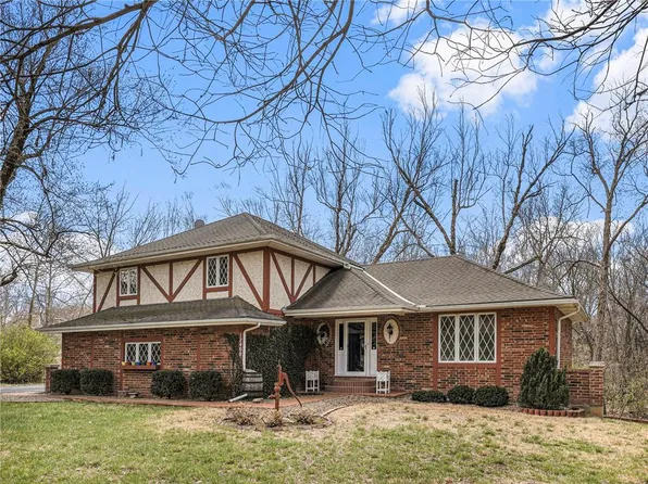 12400 Merion Dr, Kansas City, KS 66109