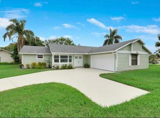 7843 SE Lexington Ave, Hobe Sound, FL 33455