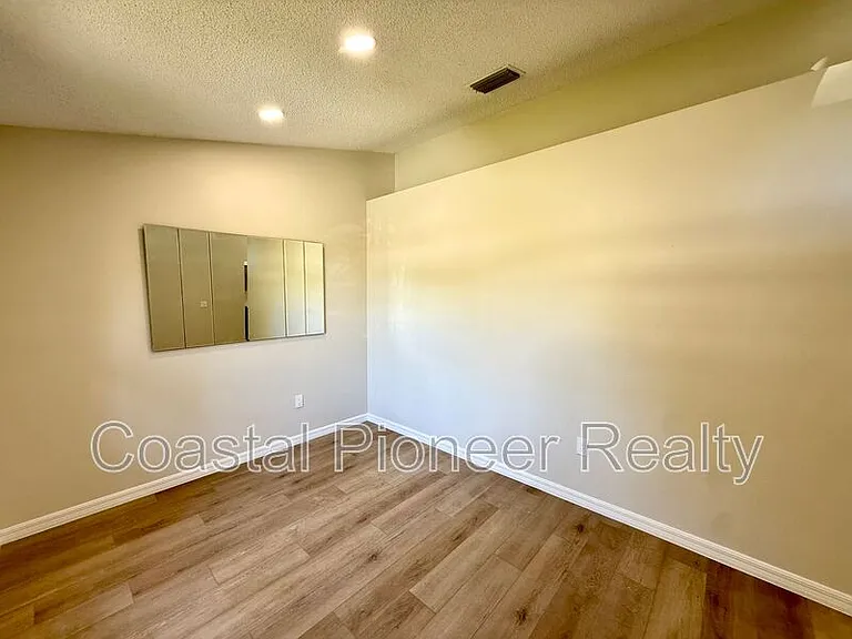 8774 Huntfield St — Photo 13