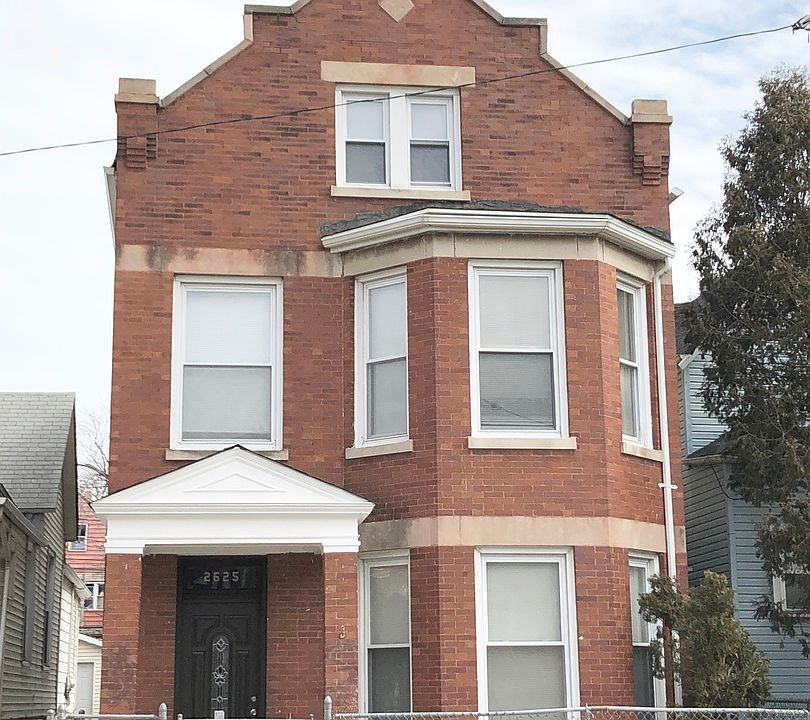 1st image of 2625 S Kedvale Ave