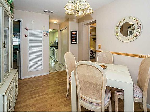 3rd image of 2050 58th Ave N APT 26