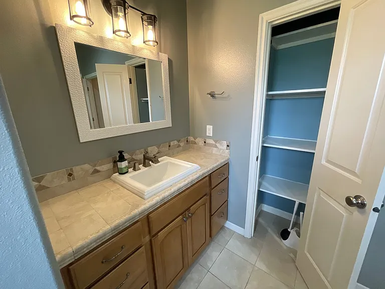 228 Winchester Creek Ave — Photo 35