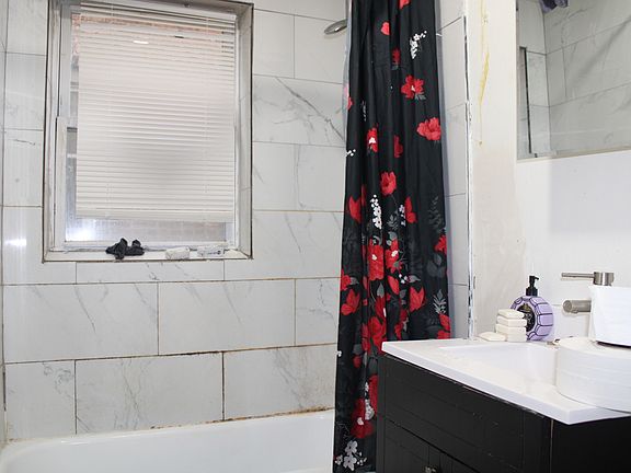 5th image of 1215 W 71st St