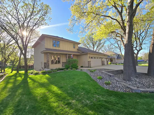 12240 Ilex St NW, Coon Rapids, MN 55448